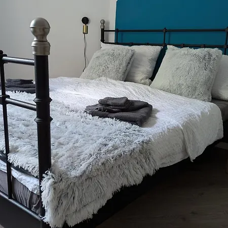 Rheinsteig-ferienwohnungen 5 Apartmán *